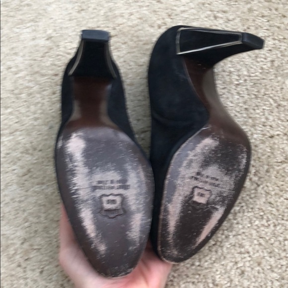 Stuart Weitzman black suede pump sz8.5 - Picture 4 of 4